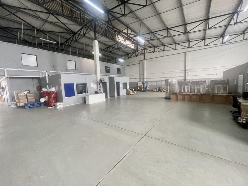 Hendra - Prime 1 004 sqm Industrial Unit – To Let | Riverhorse Valley - Photo 3