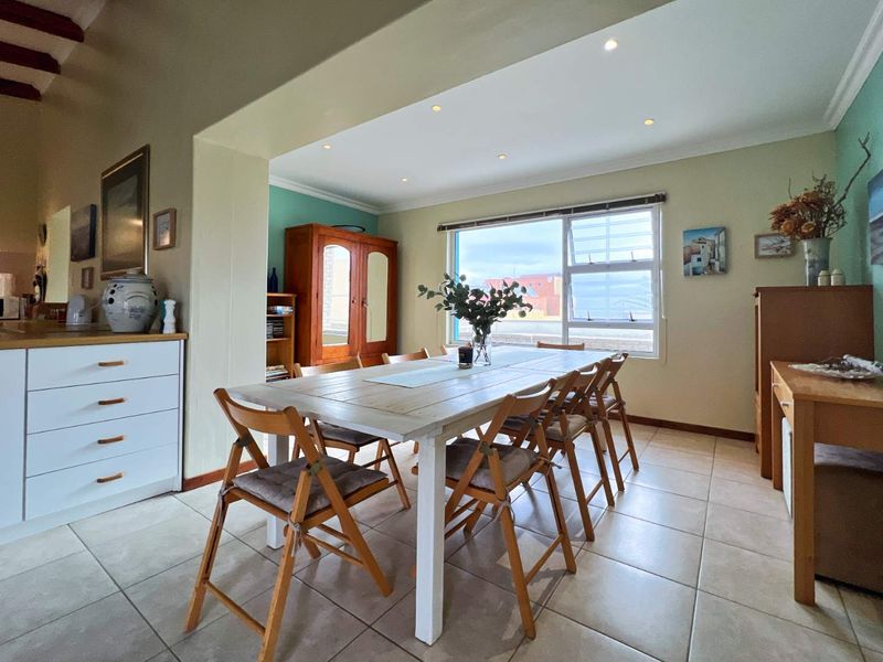 Charming Coastal Home or Airbnb Opportunity in Swakopmund! - Photo 6