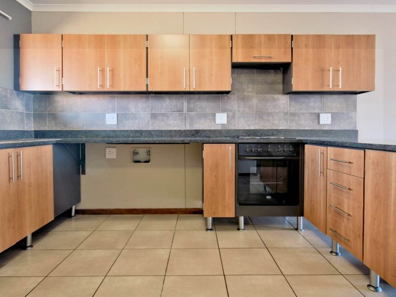 SPECIAL OFFER: 50% OFF FIRST MONTH'S RENT! Limited time offer! - Photo 3