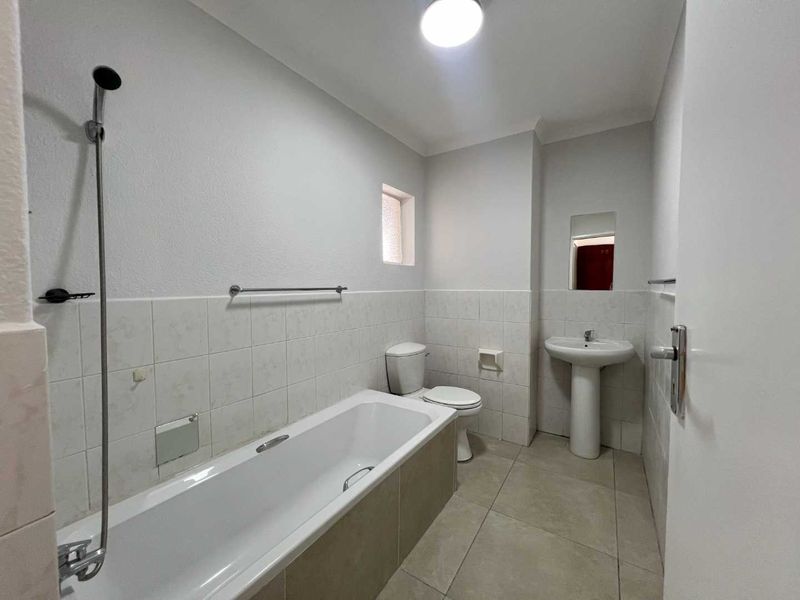 Private, Renovated and Ready - Photo 8