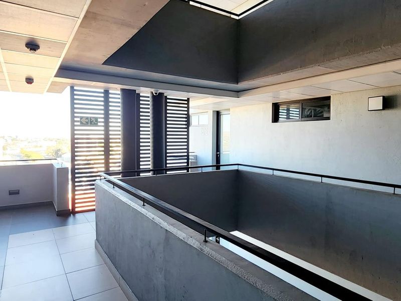 77 On Independence - Photo 5