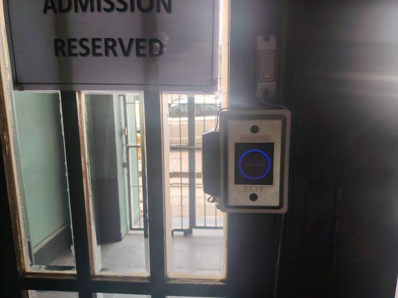 FLAT FOR SALE IN VICTORIA EMBANKMENT - Photo 5