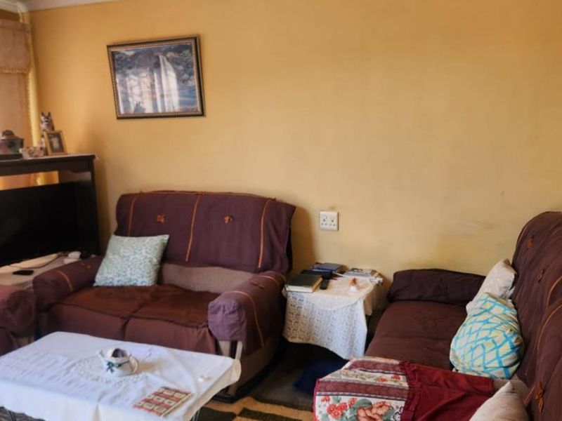 Charming Three-Bedroom Home for Sale in Site B, Khayelitsha - V Section - Photo 10