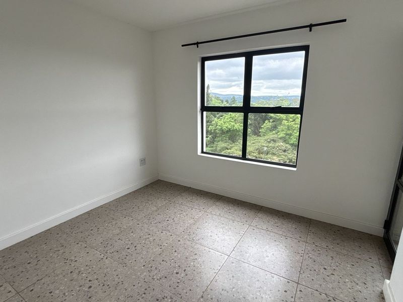 Contemporary 2-Bedroom Flat with Loft in Athlone, Pietermaritzburg - Photo 7