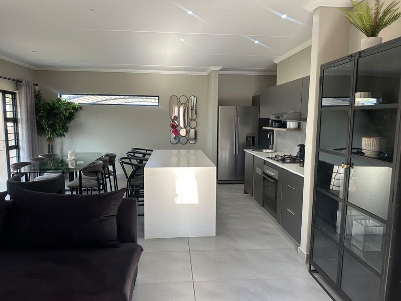 4 Bedroom House at Lion Pride Lifestyle Estate - Photo 4