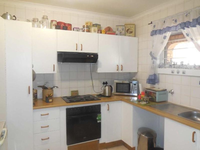 3 bedroom townhouse - Photo 5