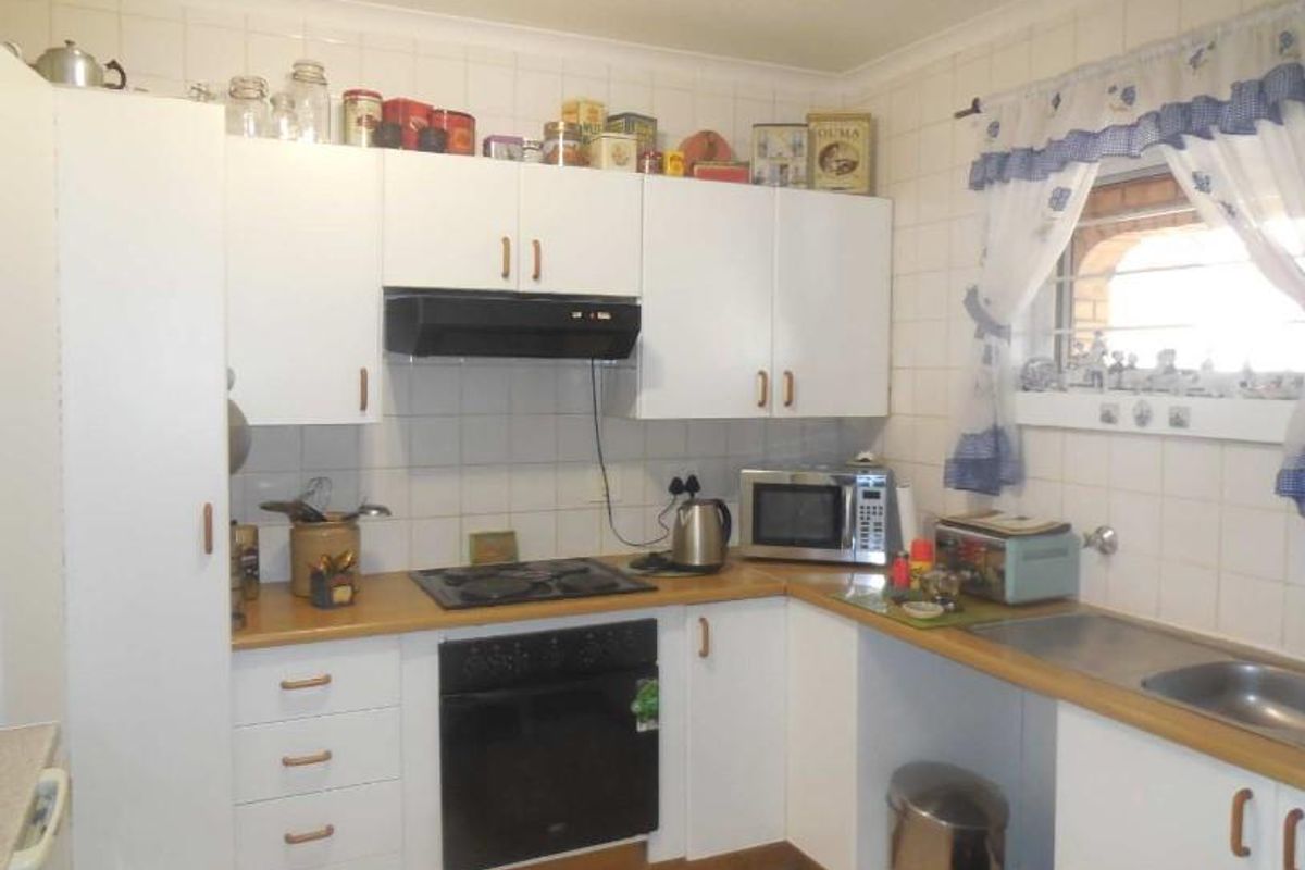 3 bedroom townhouse - Photo 5