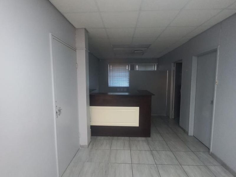 Prime Commercial Office Space - Photo 1