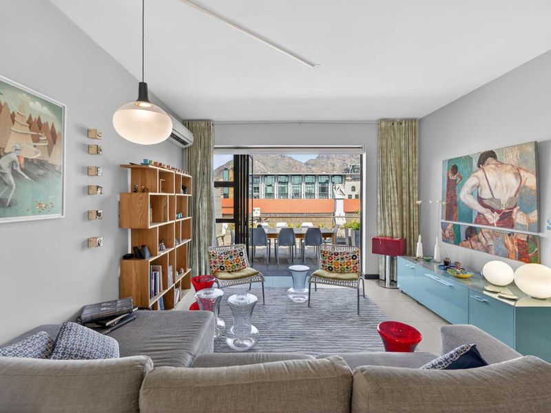 Prime Location & Stunning Views - A tranquil Oasis in Green Point Awaits! - Photo 10