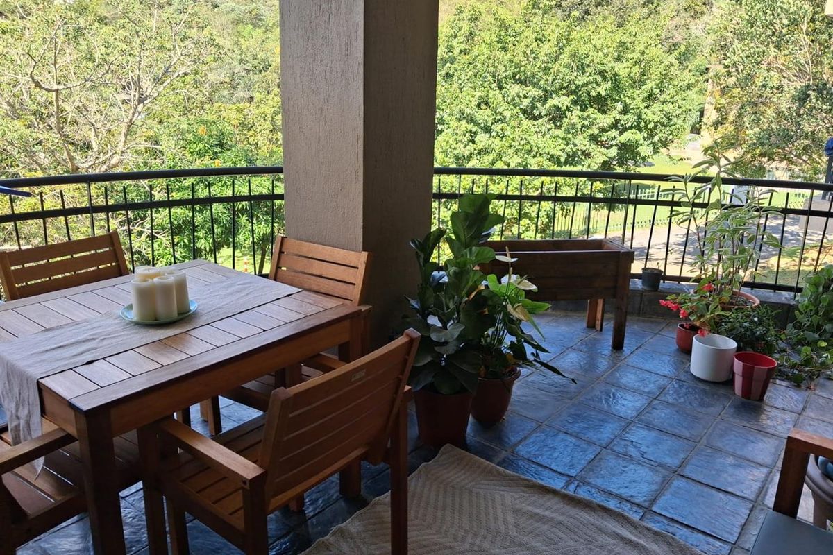 Two bedroom Unit for rent In Hillside Manor - Photo 5