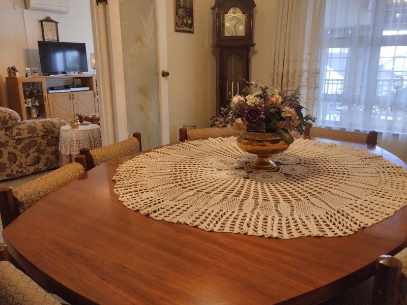 Spacious 4-Bedroom single level Family Home - Photo 10
