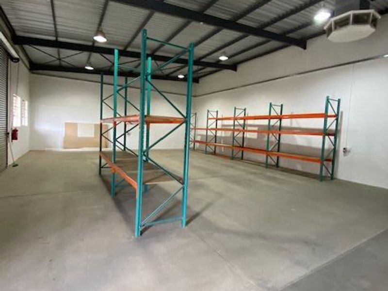 Warehouse to Let PROSPERITA - Photo 4