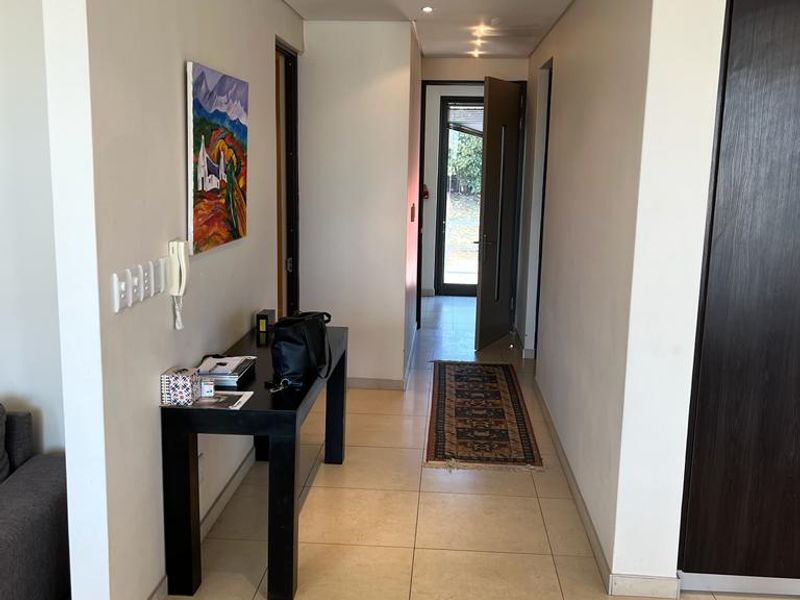 Fully furnished Apartment close to CBD Windhoek - Photo 4