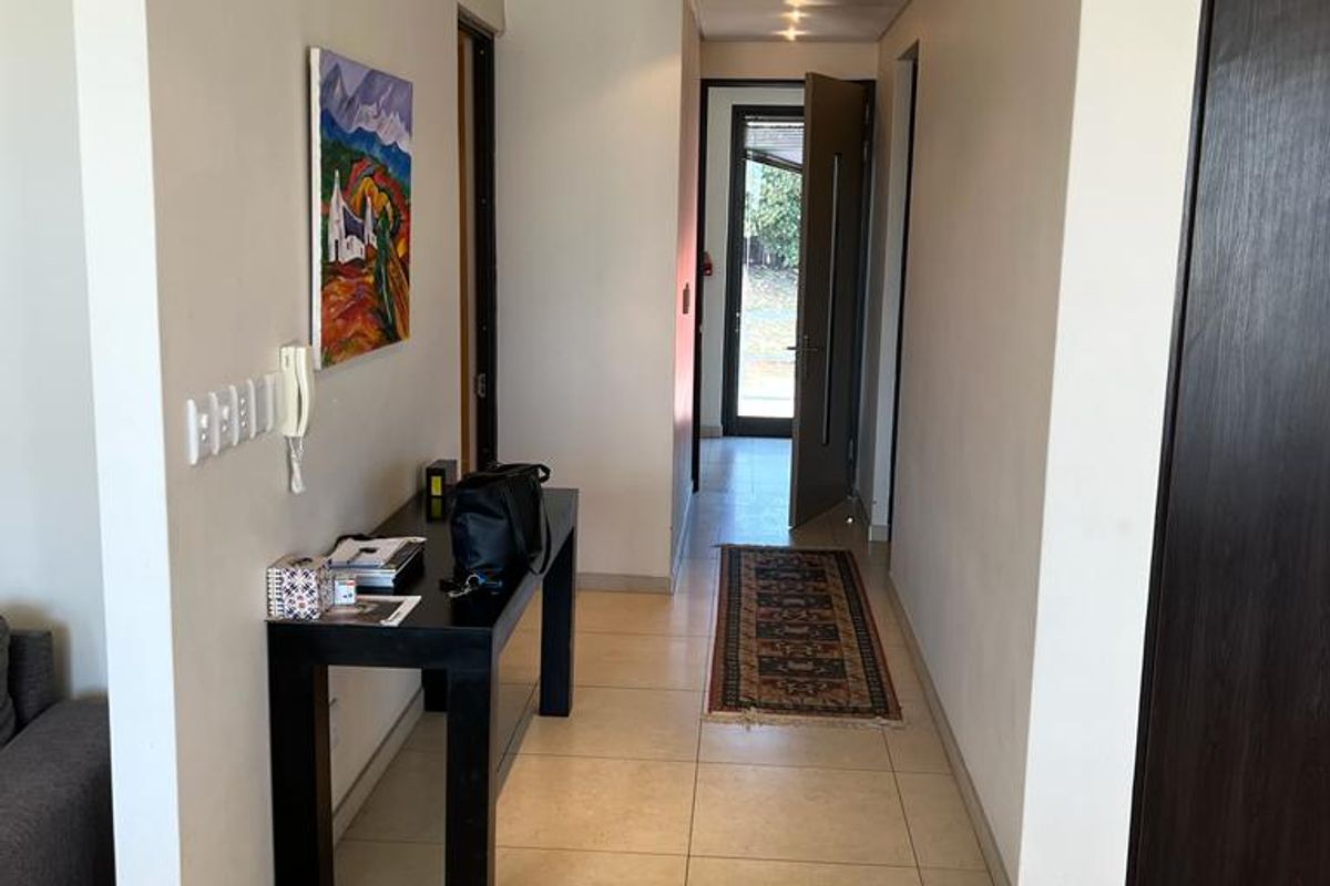 Fully furnished Apartment close to CBD Windhoek - Photo 4