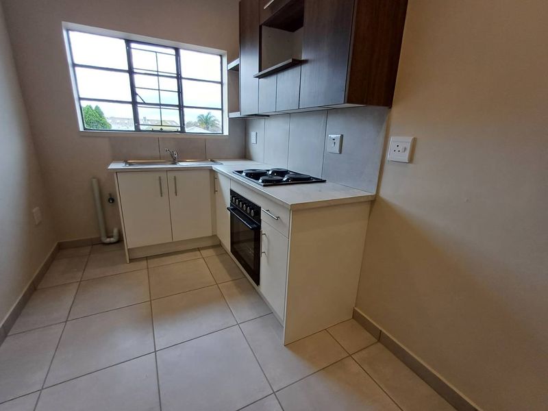 Morden and Newly Developed  2 Bedrooms and 1.5 Bedrooms  Apartments to let on 30 Leo Street, Turffontein - Photo 3