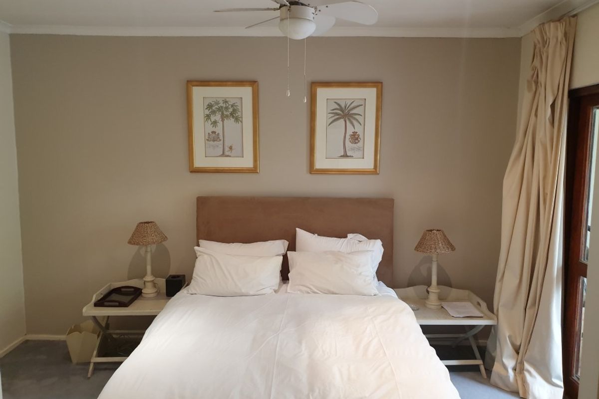 1 BEDROOM FURNISHED APARTMENT TO RENT IN BENMORE - Photo 2