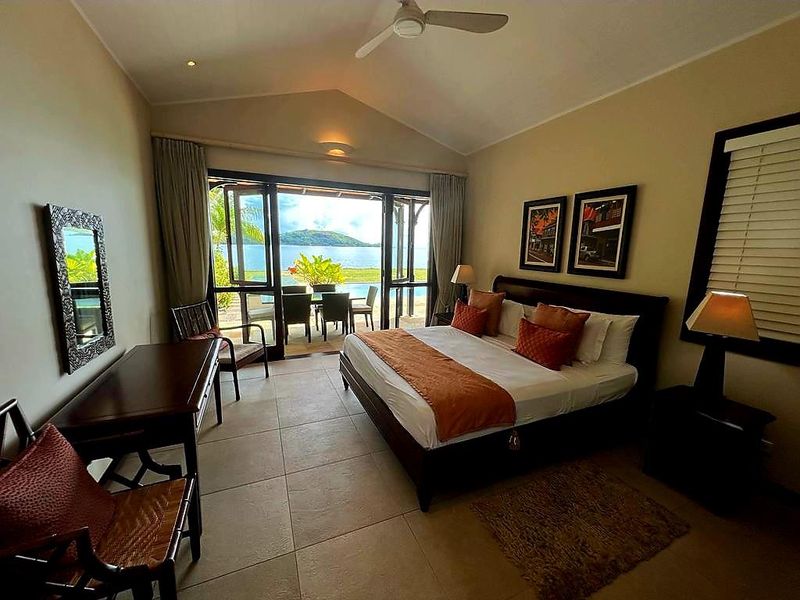 Exceptional Eden Island Villa in unbeatable position - Photo 8