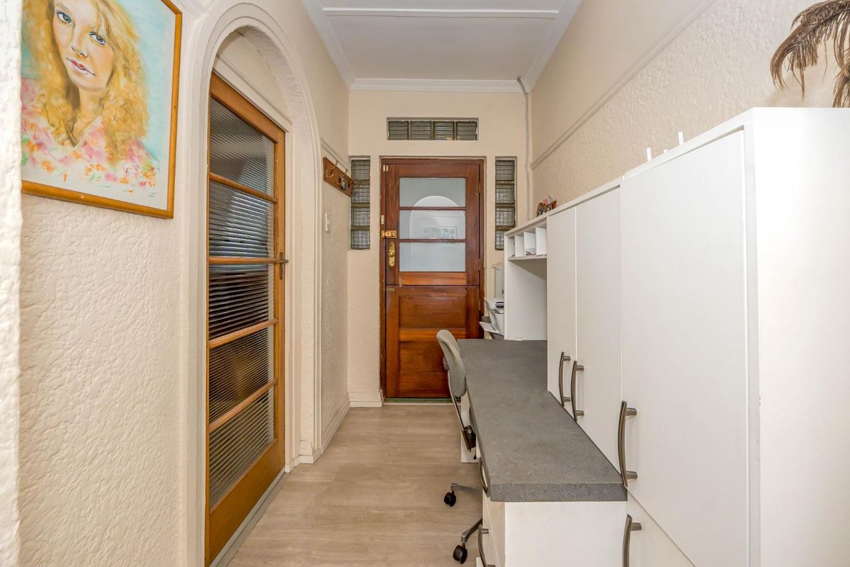 Family Living Meets Entertainer’s Delight in the Heart of Plumstead - Photo 3