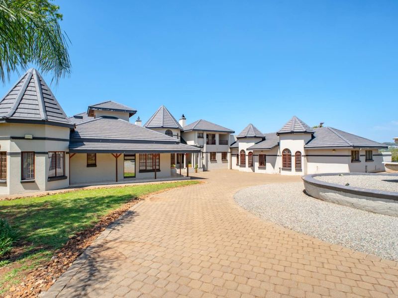 Endless Space, Ultimate Comfort – Dream Family Estate in Cornwall Hill - Photo 2