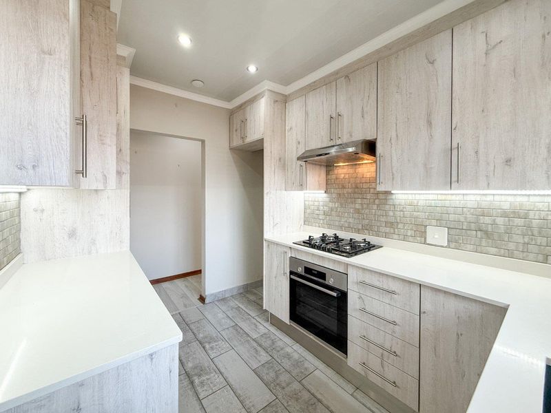 Newly Renovated Beauty with Sunset Views - Photo 6