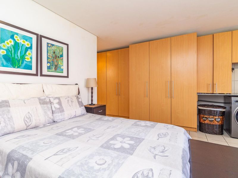 Chic Studio Apartment! - Photo 6