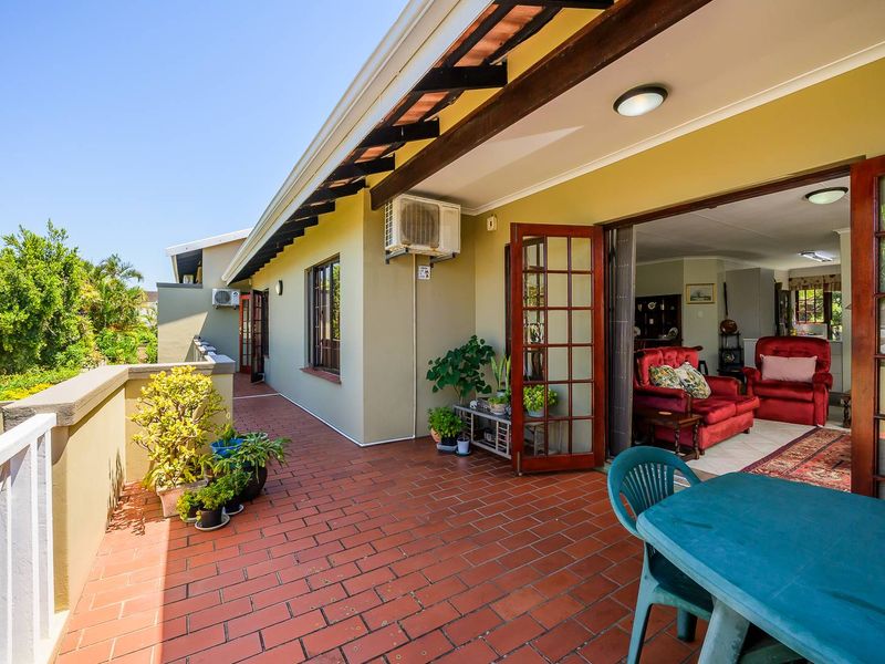 Hendra - Secure, Stylish & Perfectly Located – Durban North - Photo 3