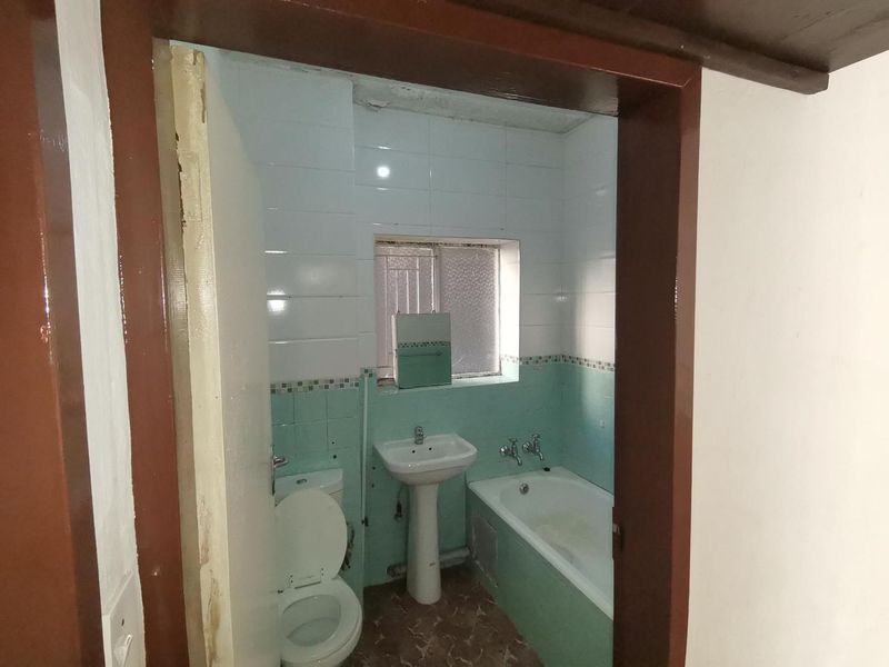 Neat 1 Bedroom Ground Floor Apartment To Let in Witpoortjie - Photo 9