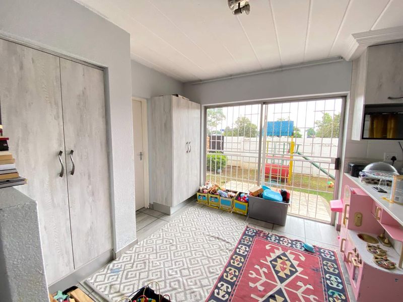 Quiet, Secure and Truly Special - Photo 9