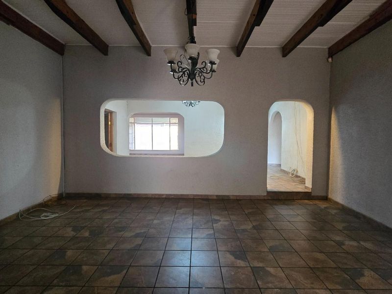 Family home in the heart of Aerorand - Photo 7