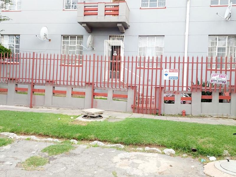 Welcome to your new  2-bedroom apartment - Photo 10