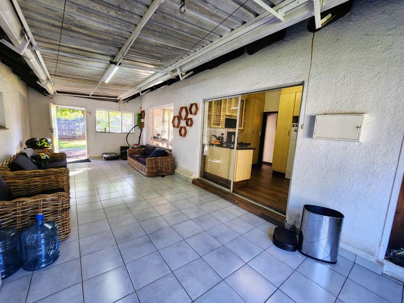 Spacious Family Home with Endless Potential - Photo 7