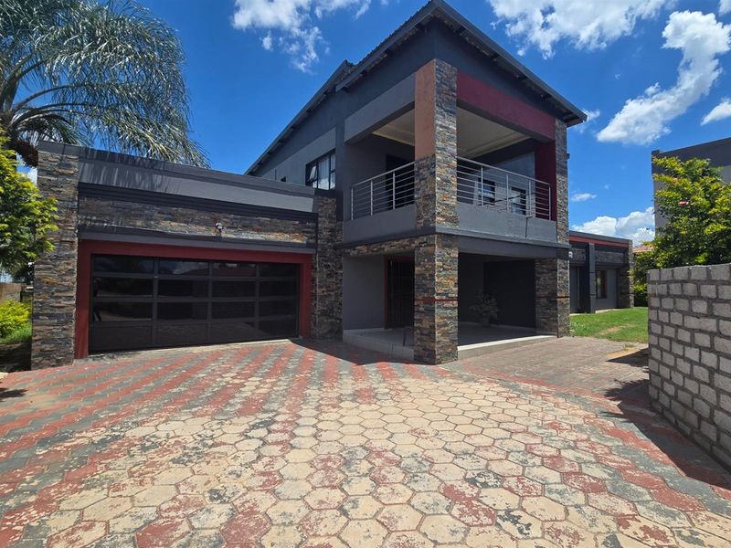 Guest House or Extended Family Home with Dual-Living Layout - Photo 1