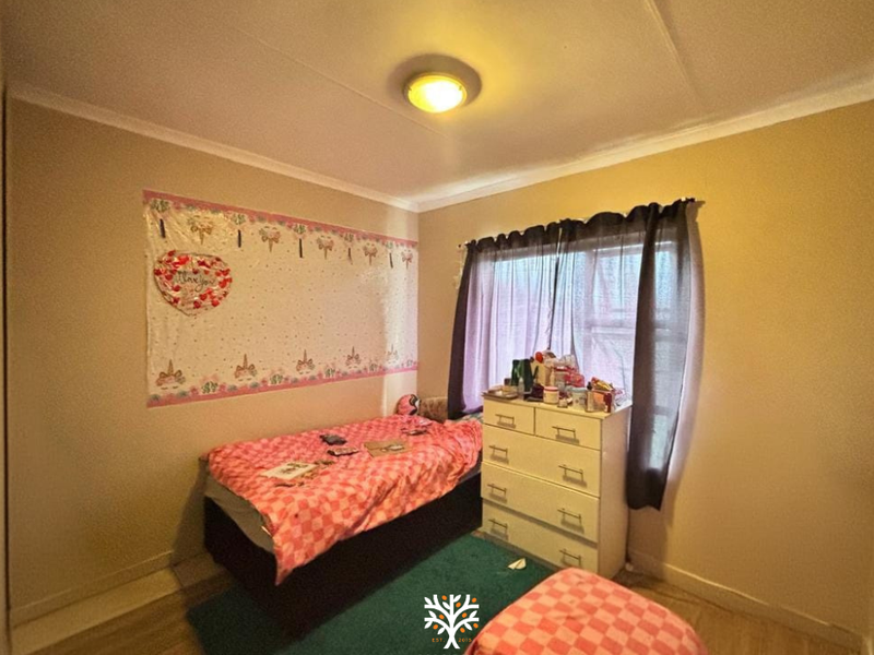 Duplex For Sale in Rocky Crest | N$1.85m - Photo 8