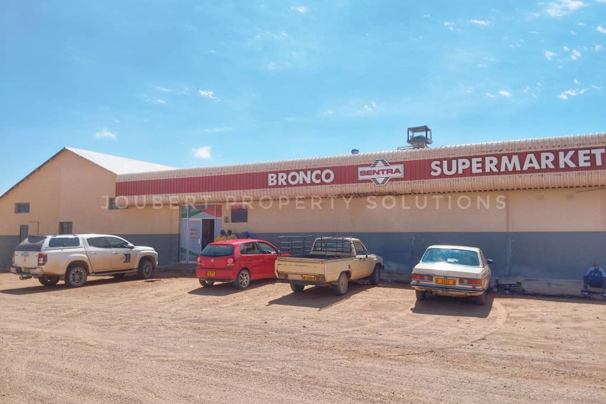 BUSINESS INVESTMENT PROPERTY FOR SALE IN AROAB - NAMIBIA - Photo 2