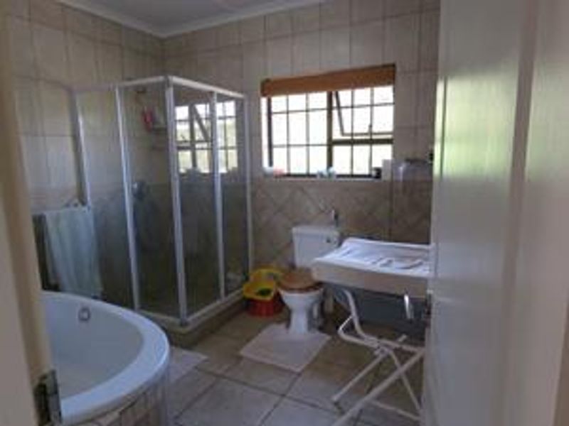 Elevate Your Lifestyle in This Stunning Three-Bedroom Home - Photo 6