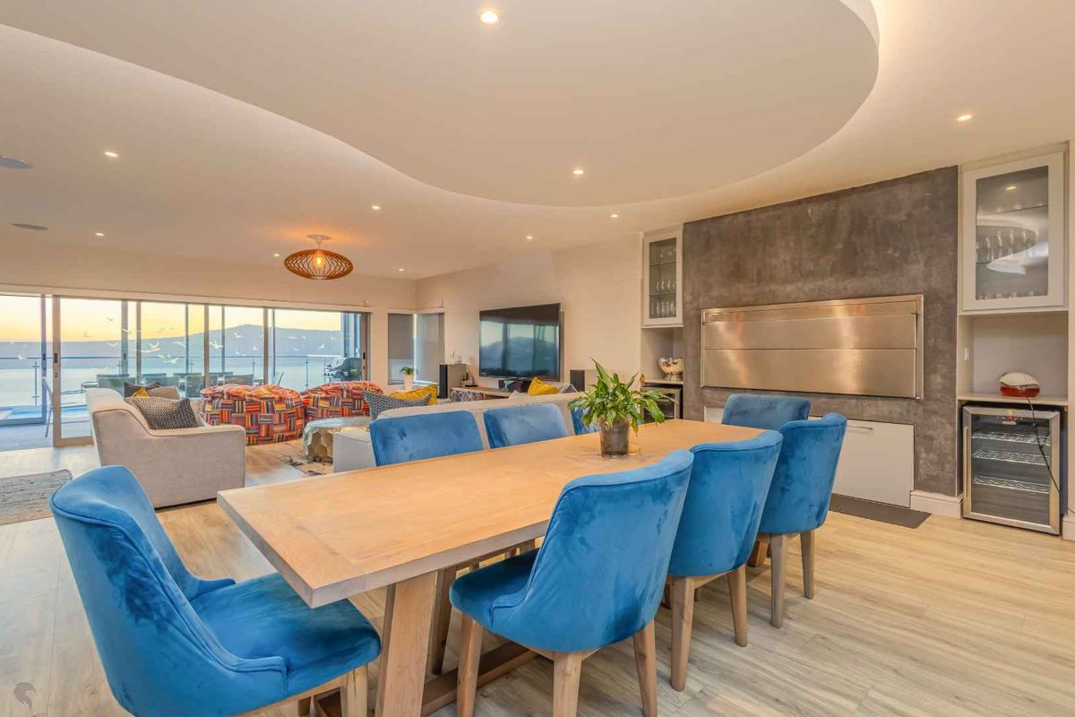 Elevated Luxury with Breathtaking Langebaan Lagoon Views - Photo 5