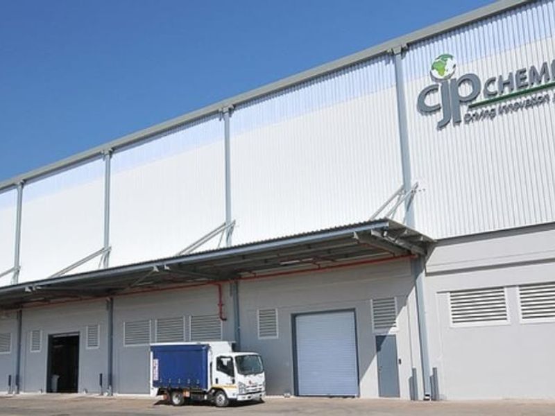 7 772m2 Isando Warehouse To Let - Photo 2