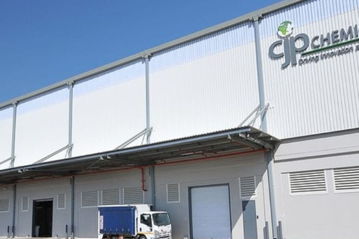 7 772m2 Isando Warehouse To Let - Photo 2