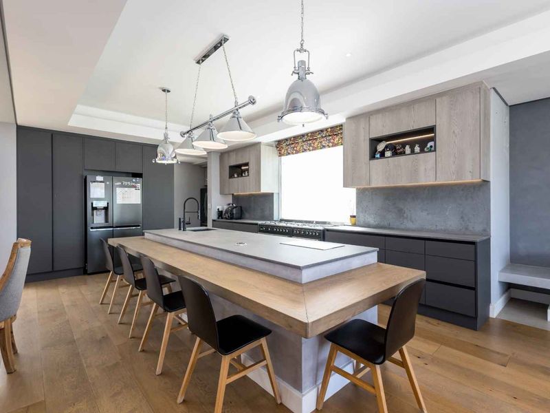 Exclusive Sole Mandate - Spacious Four-Bedroom Lakeside Home with Extended Mountain and Lake Views on Val de Vie Estate - Photo 6