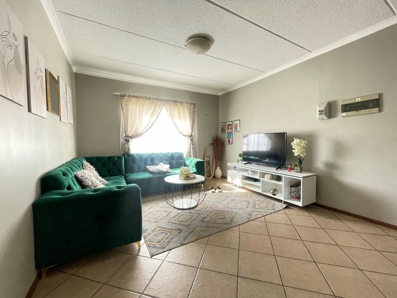 1st Floor Bargain - Photo 8