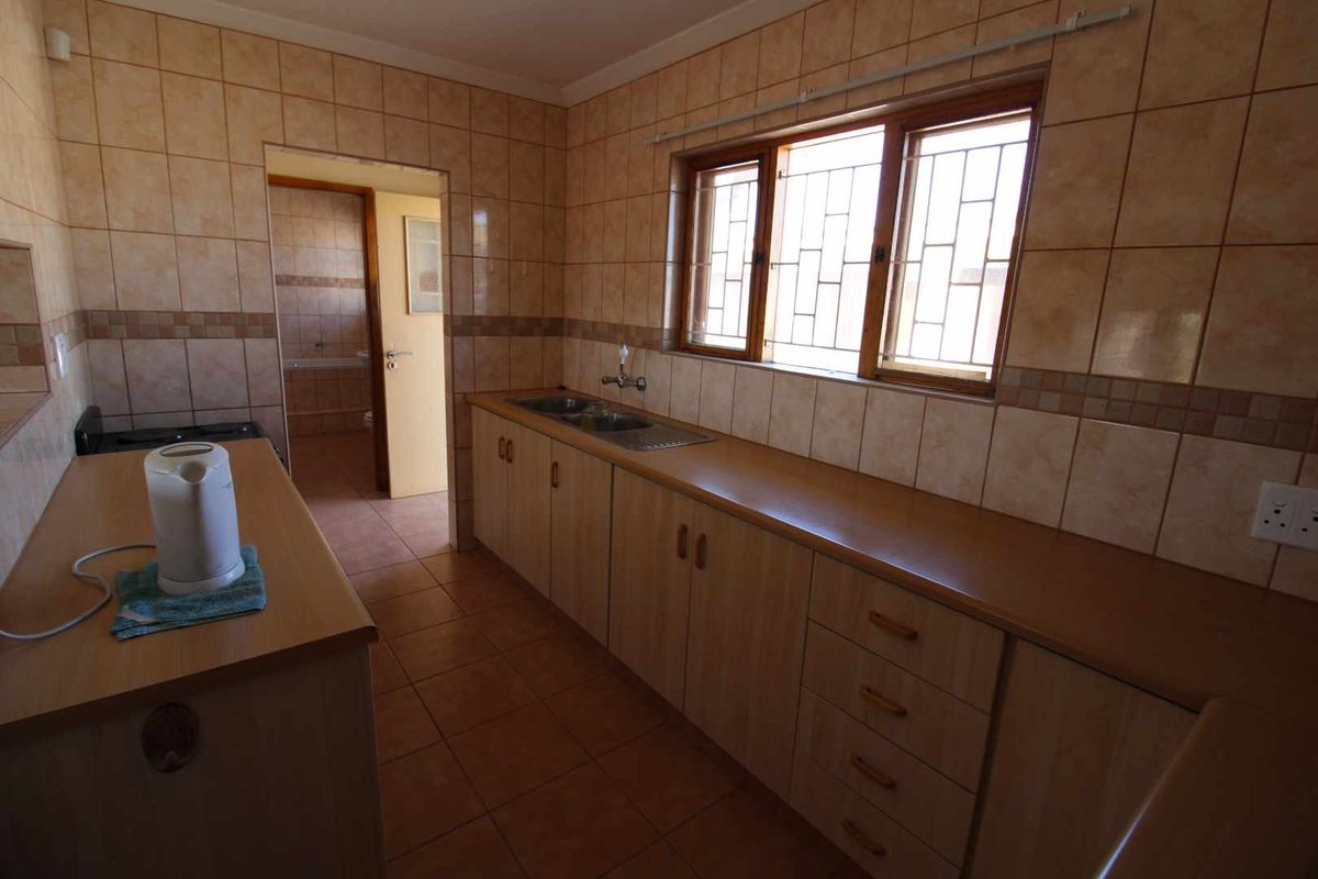 Well maintained Apartment Complex in CBD - Photo 3