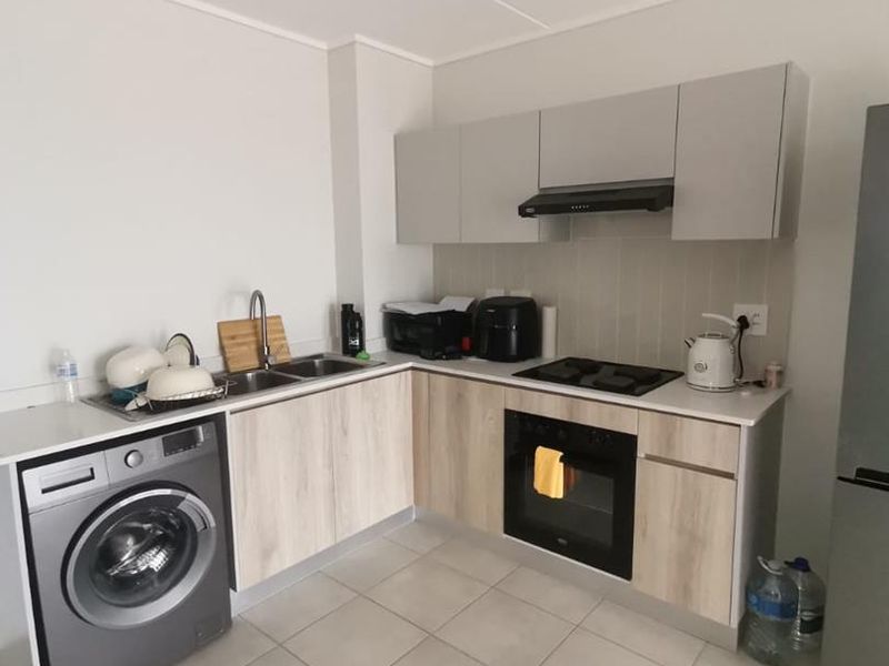 Stunning 2 bedrooms apartment in Mooikloof Smart City - Greenkloof Eco Estate - Photo 5