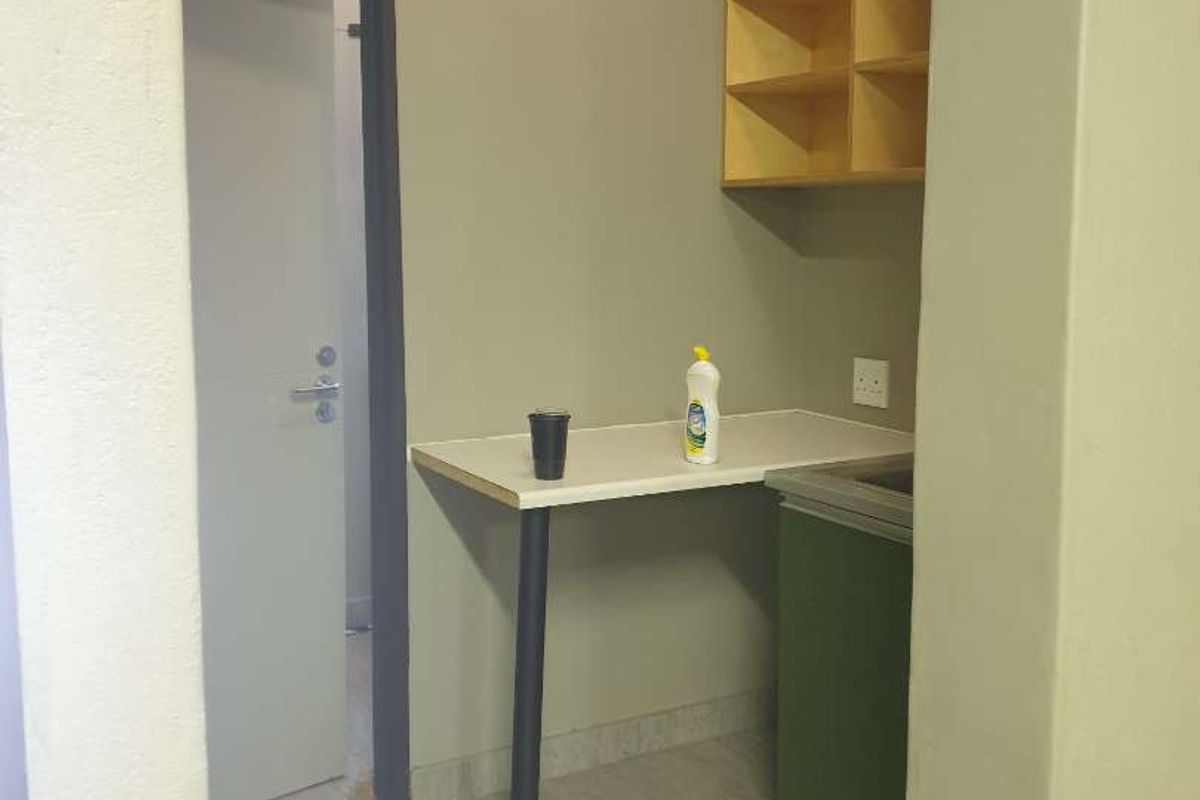 PROSPERITA WAREHOUSE TO LET - Photo 4