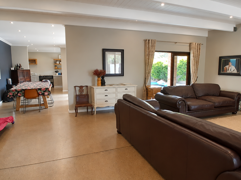 FOR SALE | KLEIN WINDHOEK | N$6,850,000 excl Costs - Photo 6