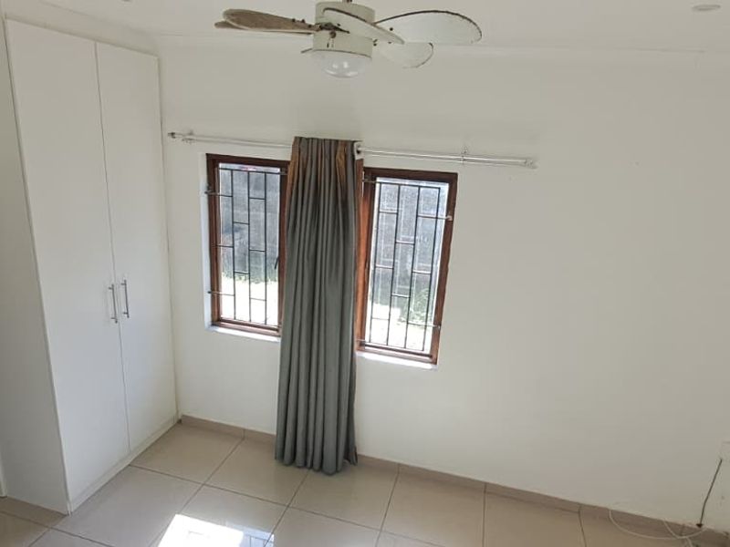 Step into this neat 2-bedroom granny flat, perfectly suited for comfortable everyday living. - Photo 5