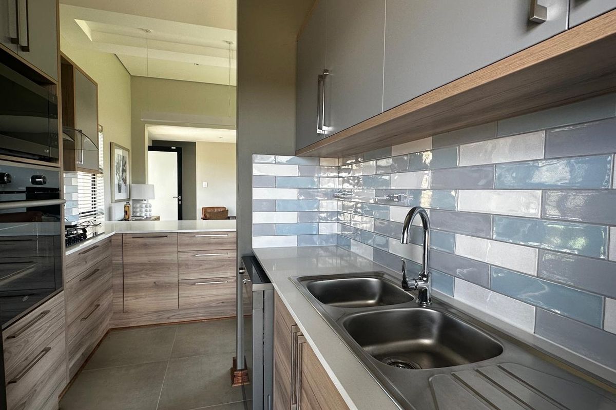 Modern Townhouse in Wild Olive Retirement Village - Photo 3