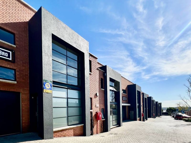 COMMERCIAL UNIT UP FOR RENT AT HALFWAY HOUSE MIDRAND - Photo 2