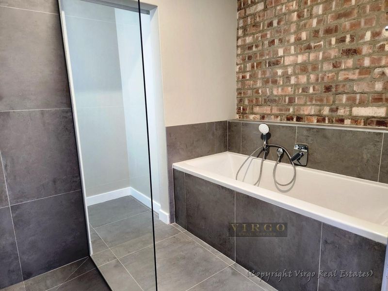 Ultra Modern Fully Furnished Townhouse for Rent in Swakopmund Mile 4 - Photo 4
