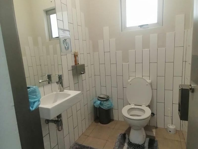 Office/Medical Practice for rent - Photo 7