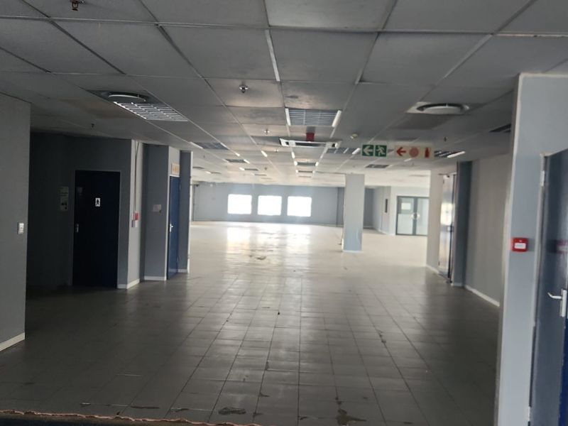 Commercial Property to let in Pinetown - Photo 2